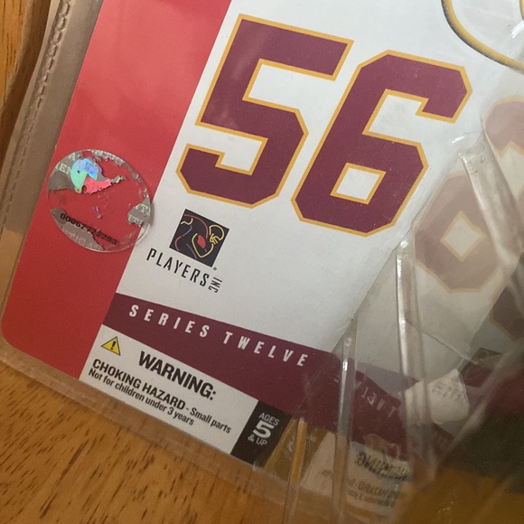 Mcfarlene  Lavar Arrington Series 12 Figure - Picture 3 of 4